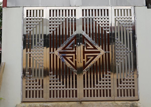 cửa cổng inox