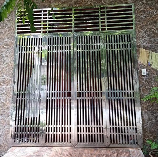 cửa cổng inox