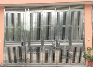 cửa cổng inox
