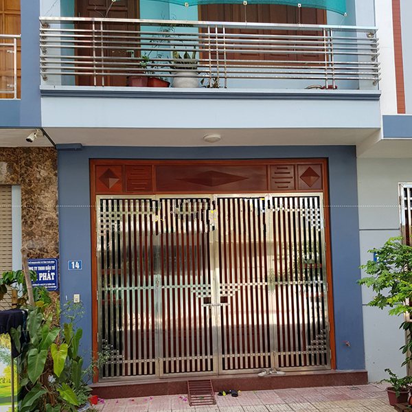 cửa cổng inox