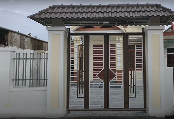 cửa cổng sắt