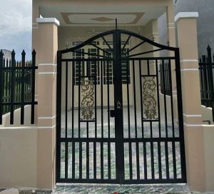 cửa cổng sắt