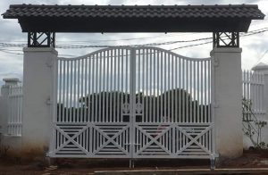 cửa cổng sắt