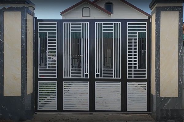cửa cổng sắt