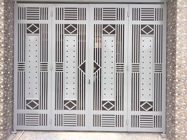 cửa cổng sắt