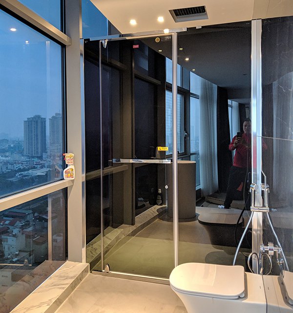vách kính tắm