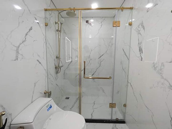 vách kính tắm